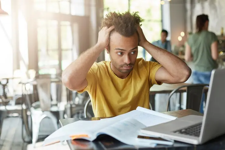 Burnout em residente médico: saiba quando é preciso procurar ajuda. | Foto: Freepik.