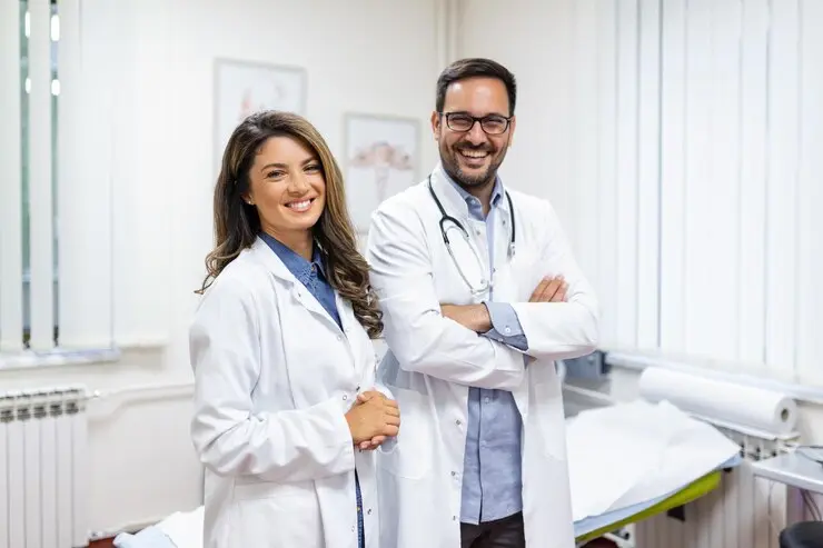 Residência Médica: descubra se há uma idade máxima para fazer. | Foto: Freepik.